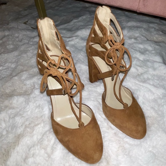 Marc Fisher Suede heel - Picture 2 of 7